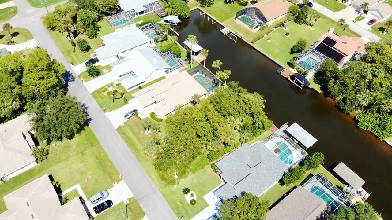 62 Columbia Ln Property Photo 2