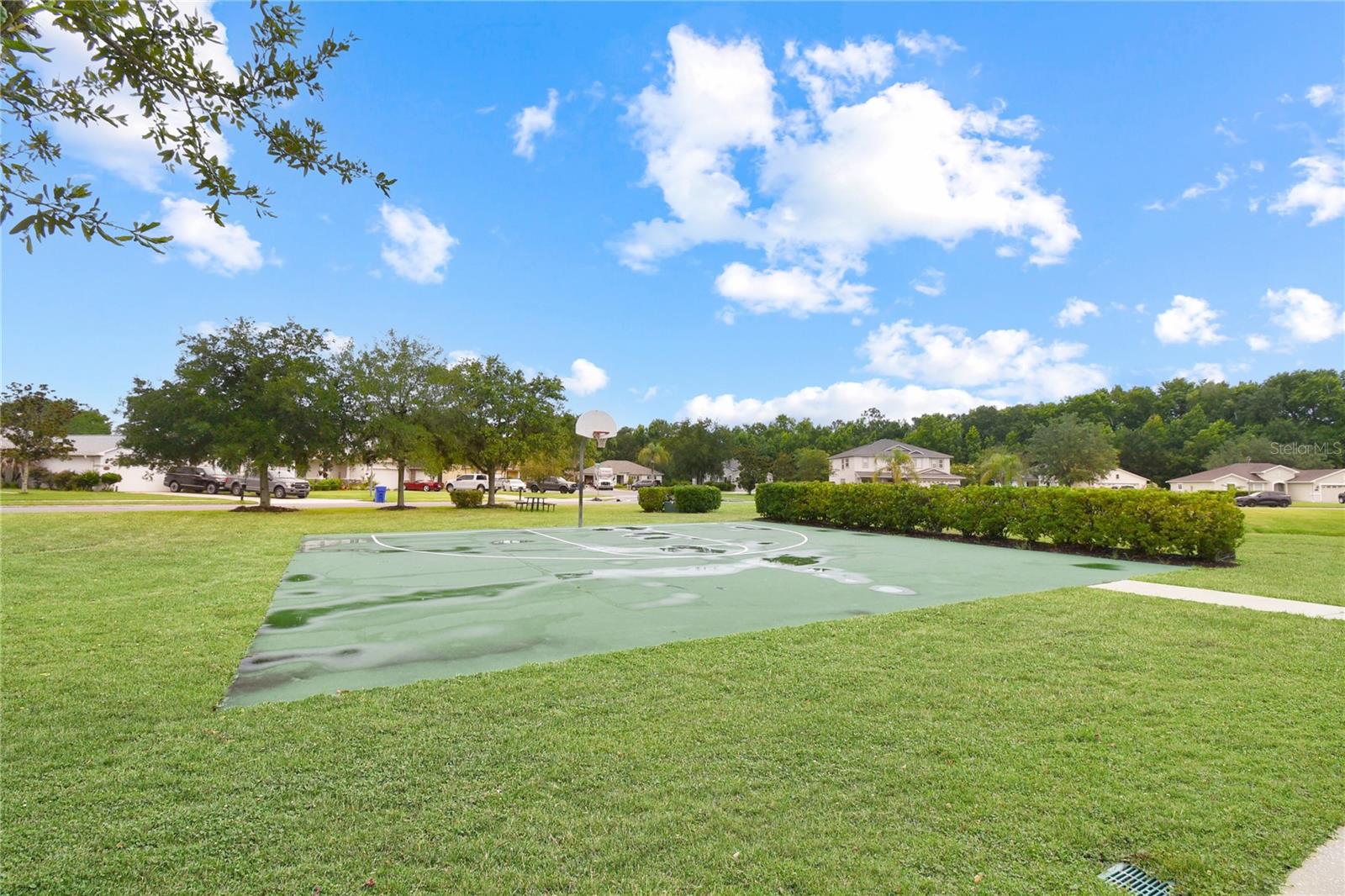 965 Wynfield Cir Property Photo 27