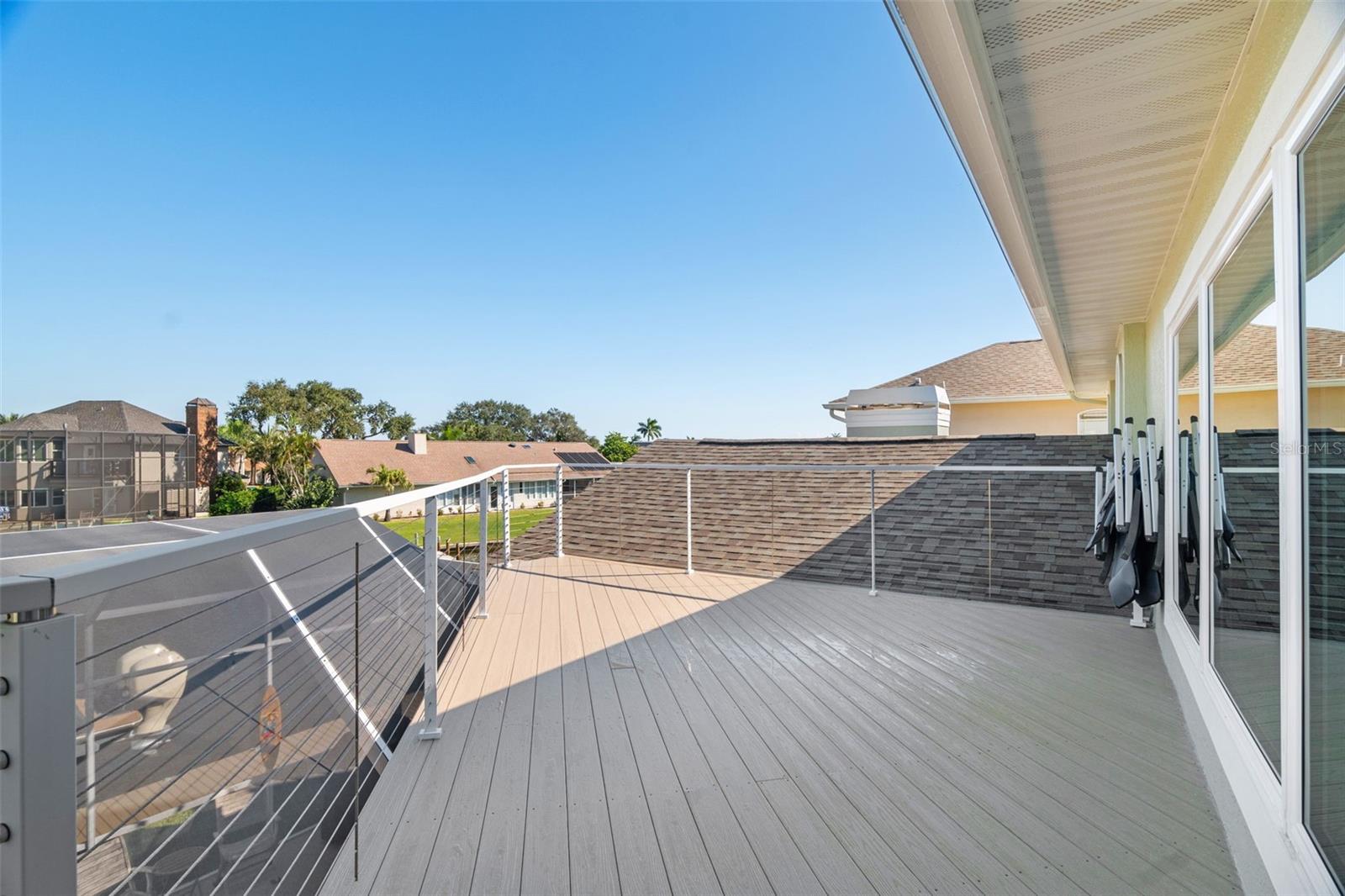212 Sykes Point Property Photo 3