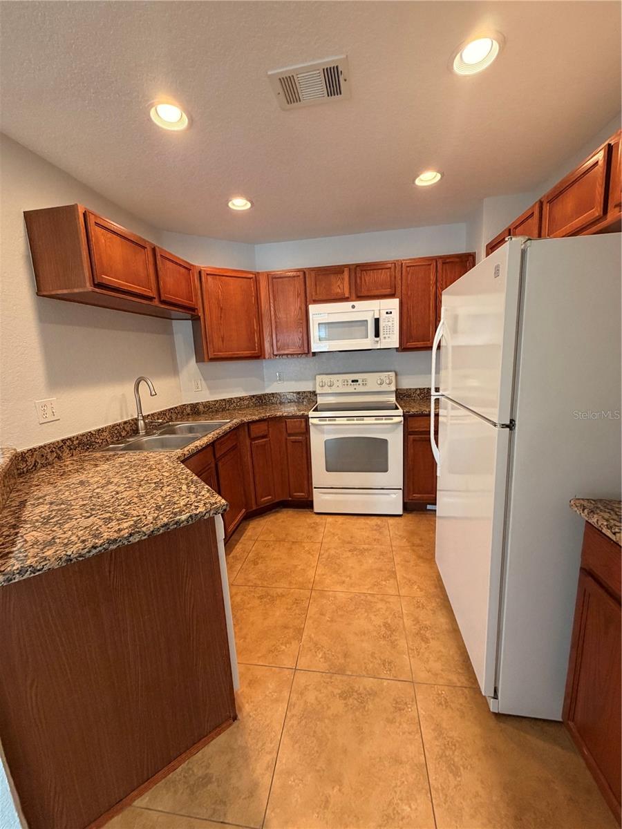 4600 E Moody Blvd #8a Property Photo 10