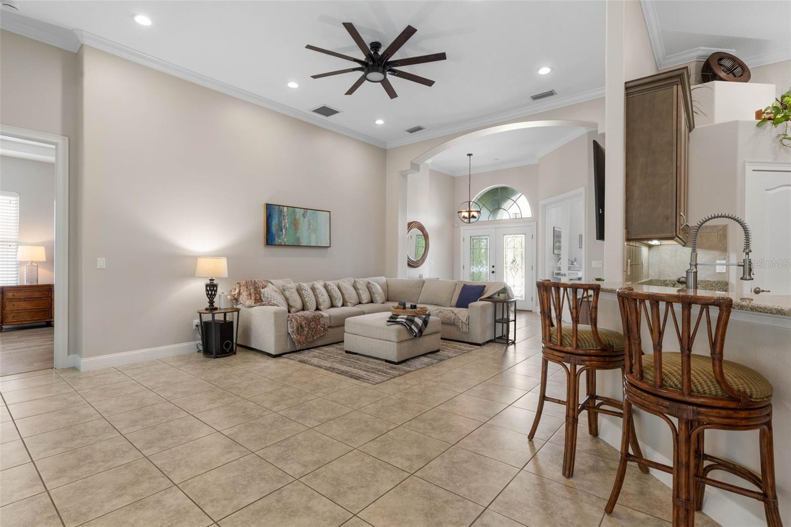 138 Fairway Ct Property Photo 5