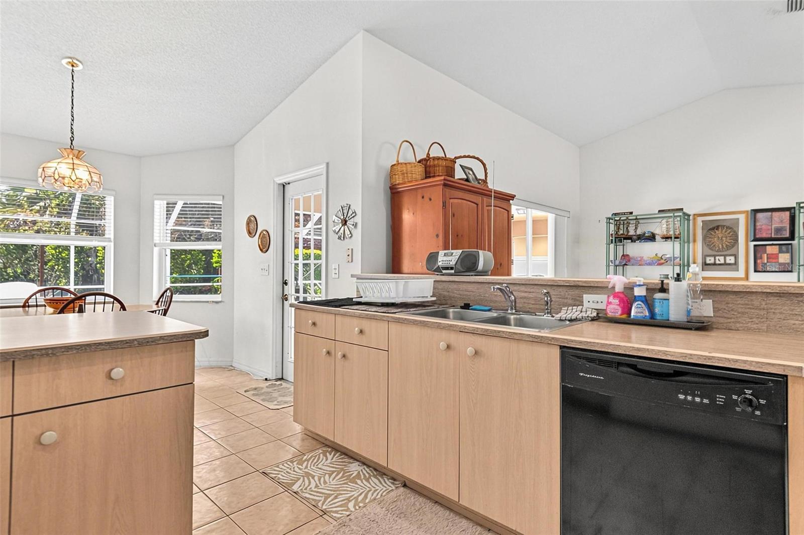 80 Whittington Dr Property Photo 16