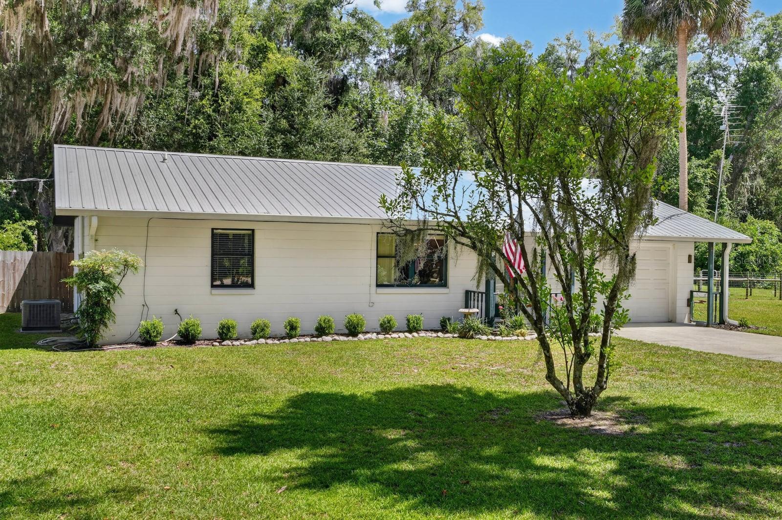 104 Woodcrest Ave Property Photo 4