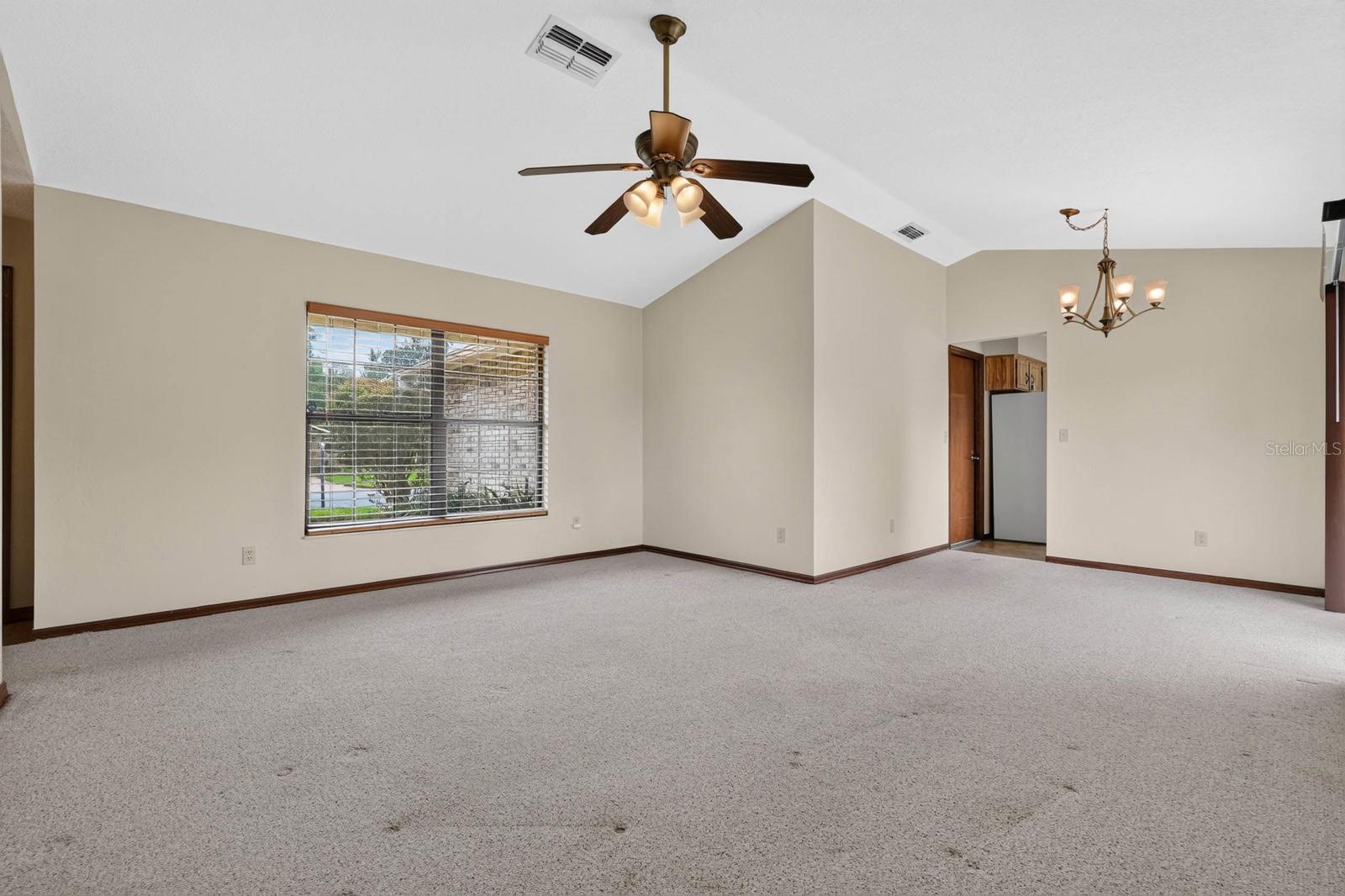 104 Colleen Dr Property Photo 10