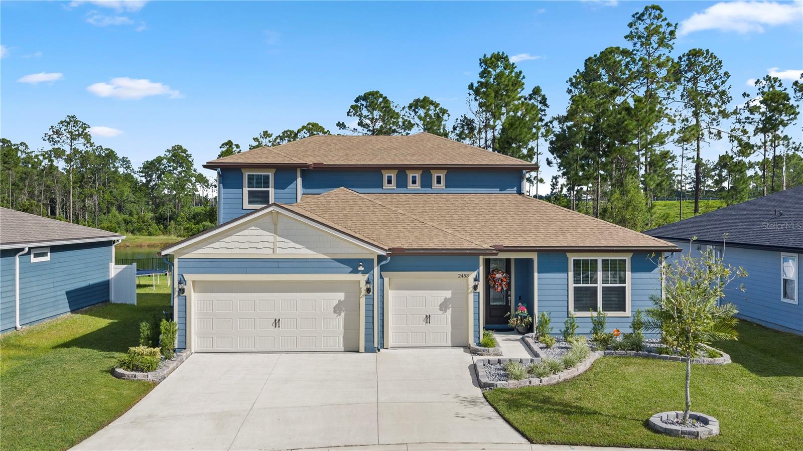 2453 Glade Ln Property Photo 1