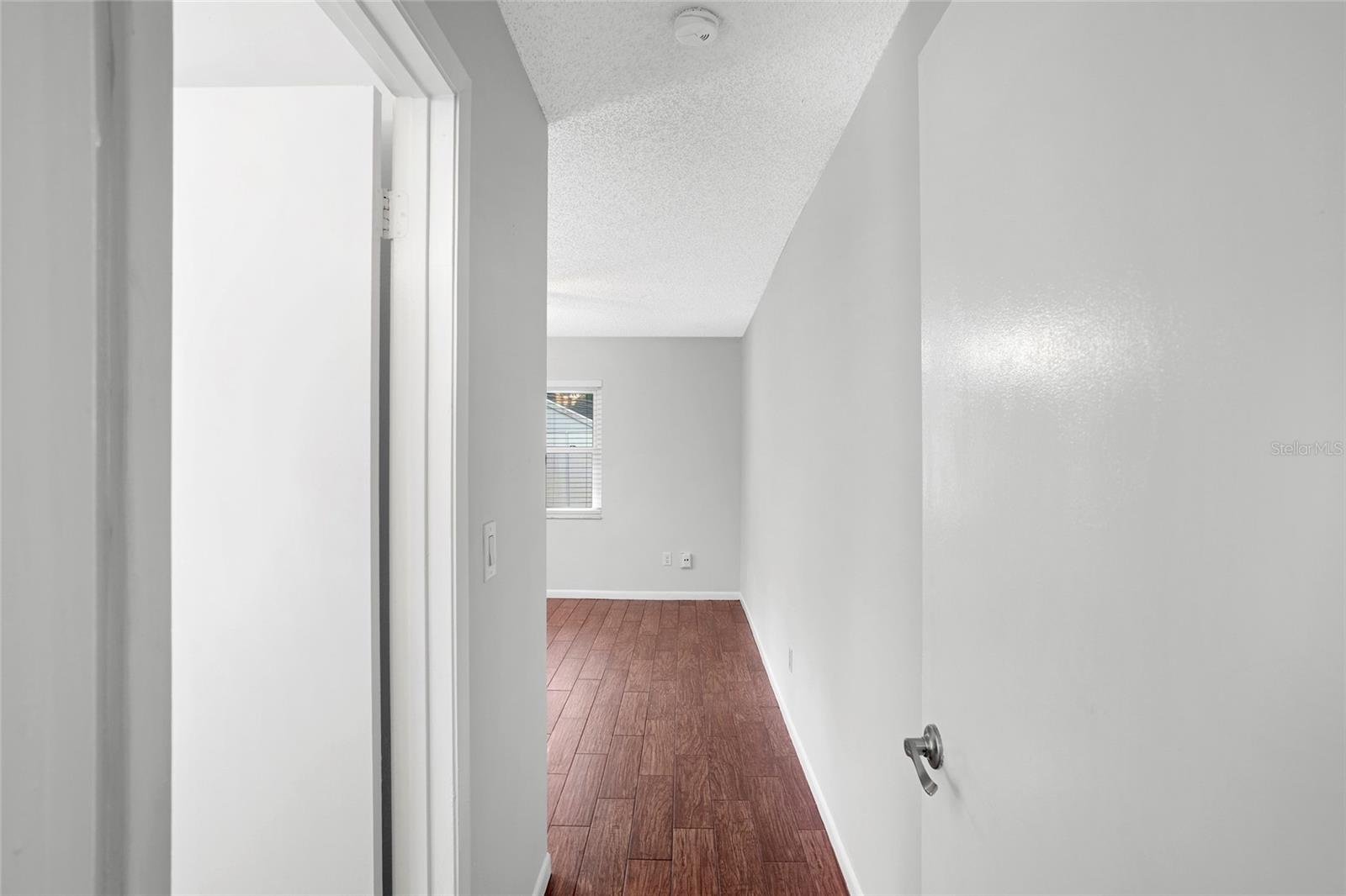 477 Sardina St Property Photo 19