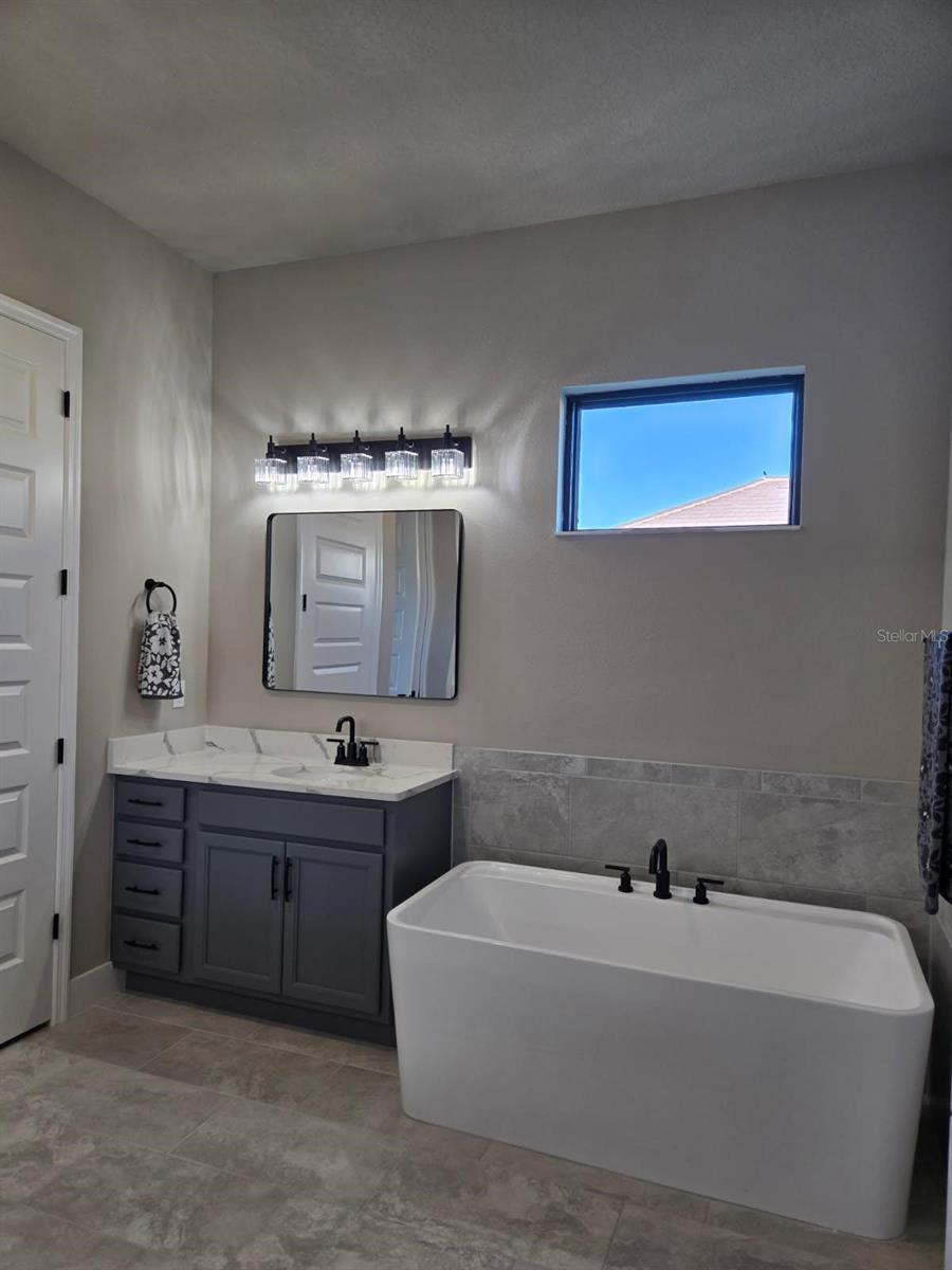 19 Del Palma Dr Property Photo 11
