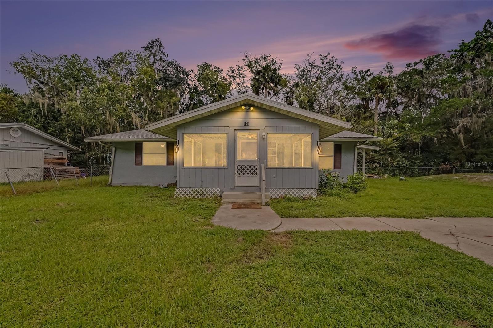 171 Canham St Property Photo 1
