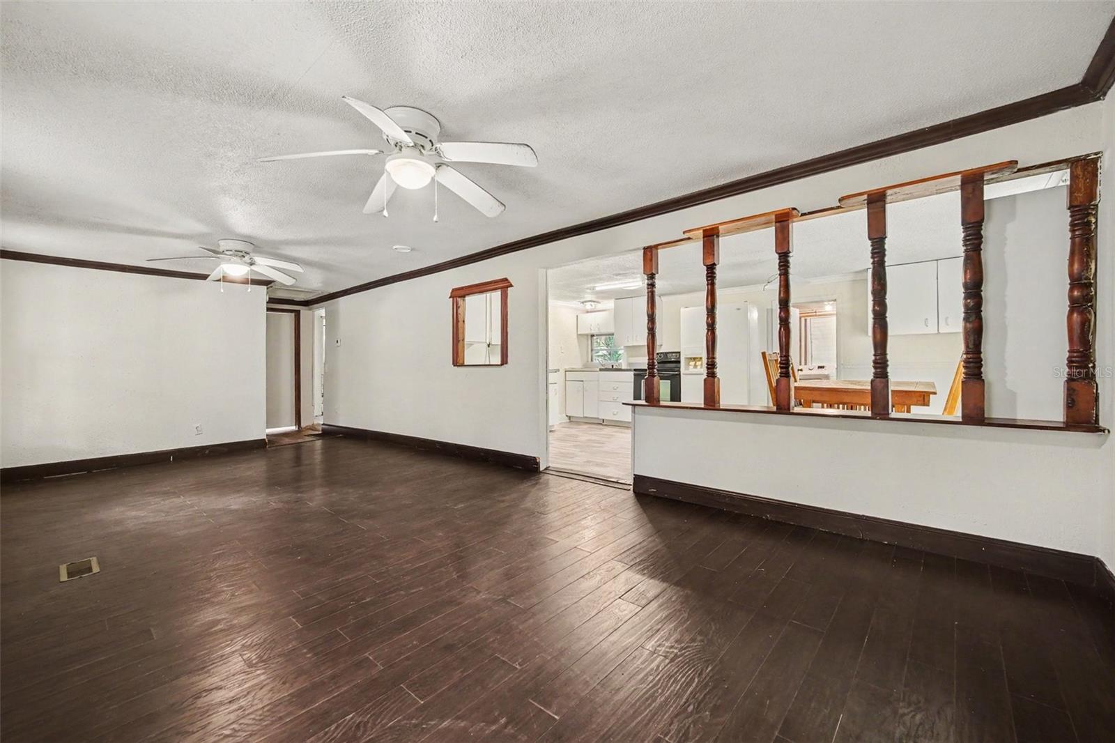 171 Canham St Property Photo 10