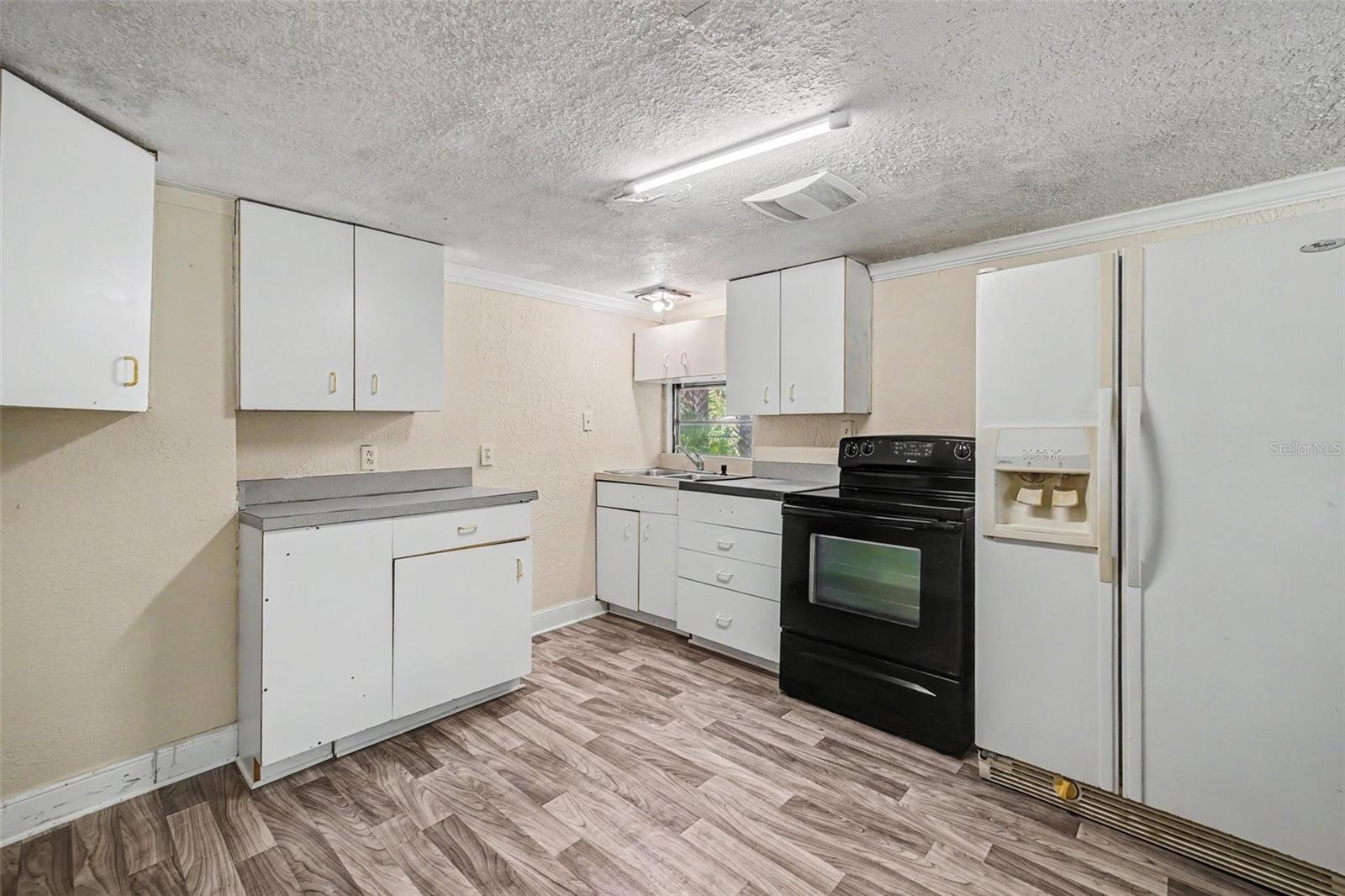 171 Canham St Property Photo 14