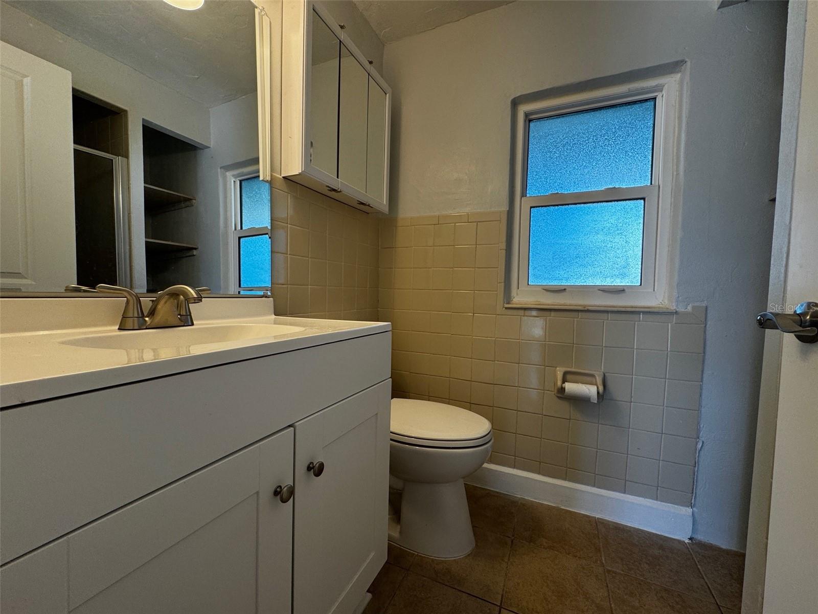 905 S Central Ave #905 Property Photo 8