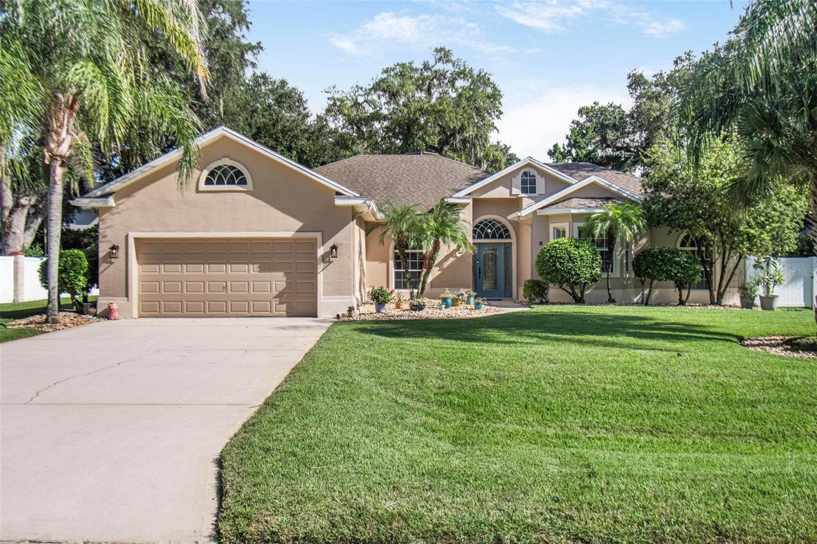 8 River Oaks Way Property Photo 1