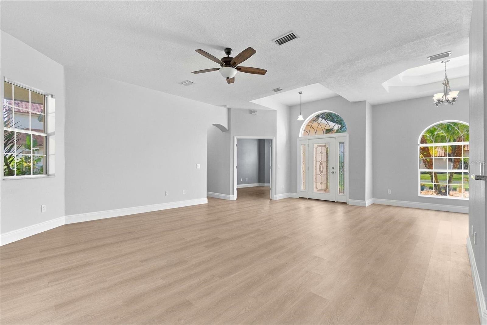 8 River Oaks Way Property Photo 12