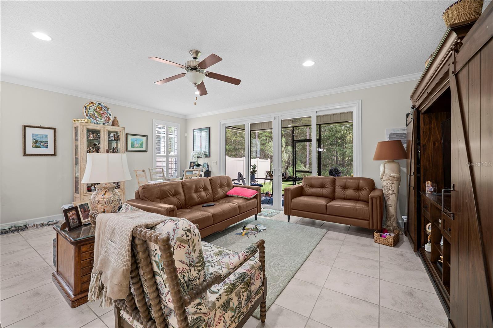 1625 Linda Lakes Ln Property Photo 5