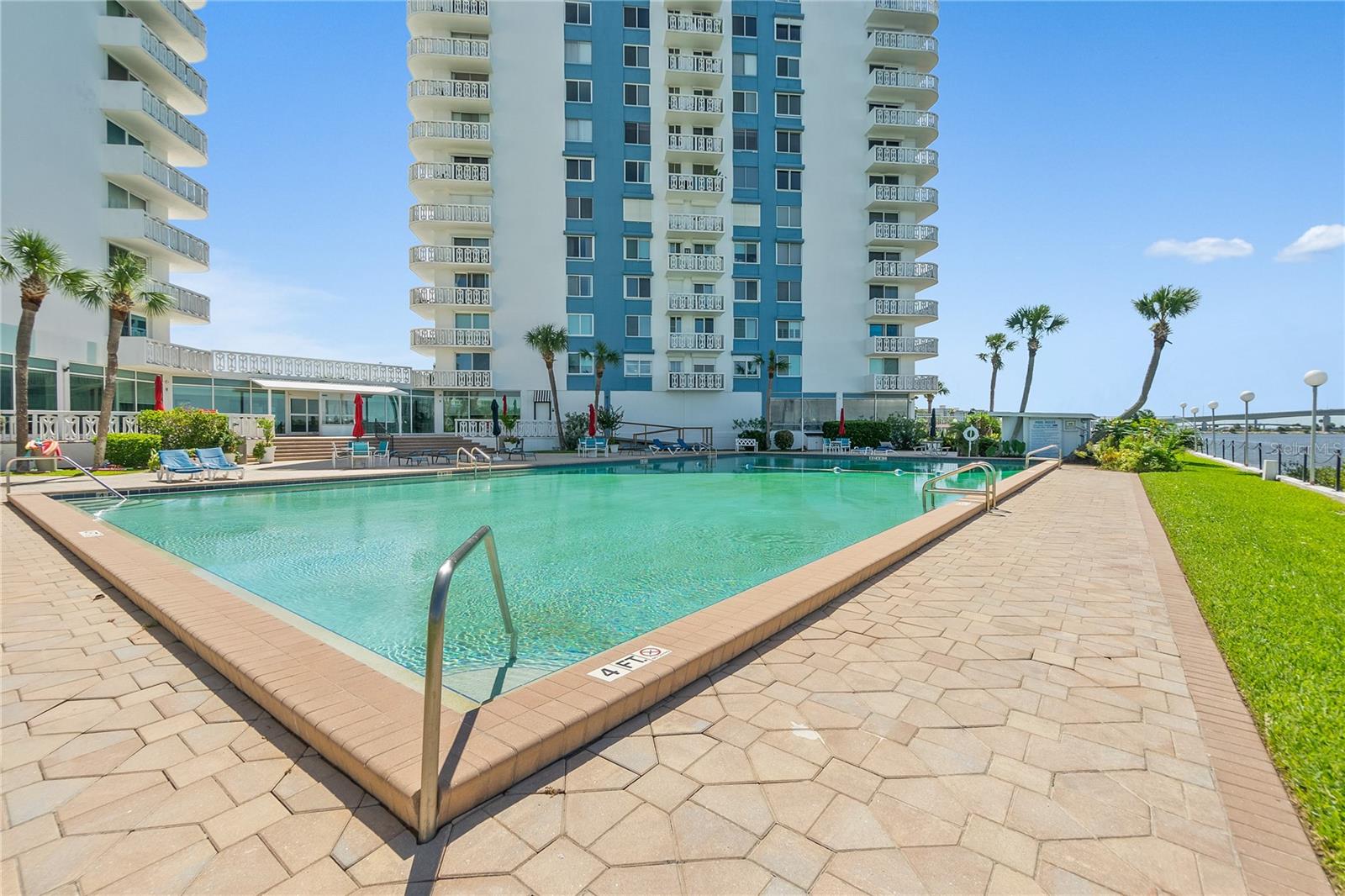 925 N Halifax Ave #910 Property Photo 52