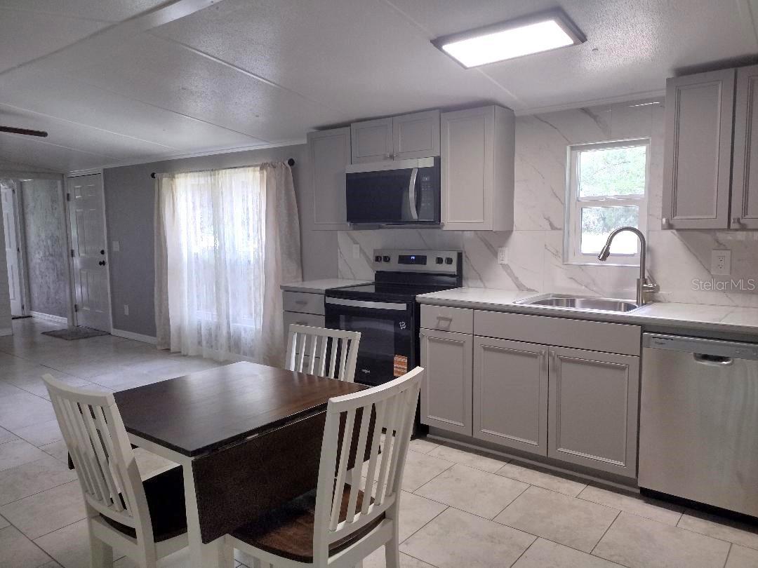 4055 Mahogany Blvd Property Photo 3