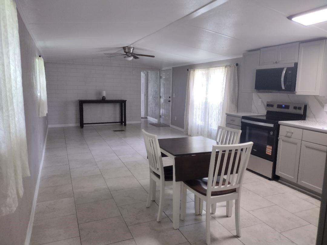 4055 Mahogany Blvd Property Photo 5