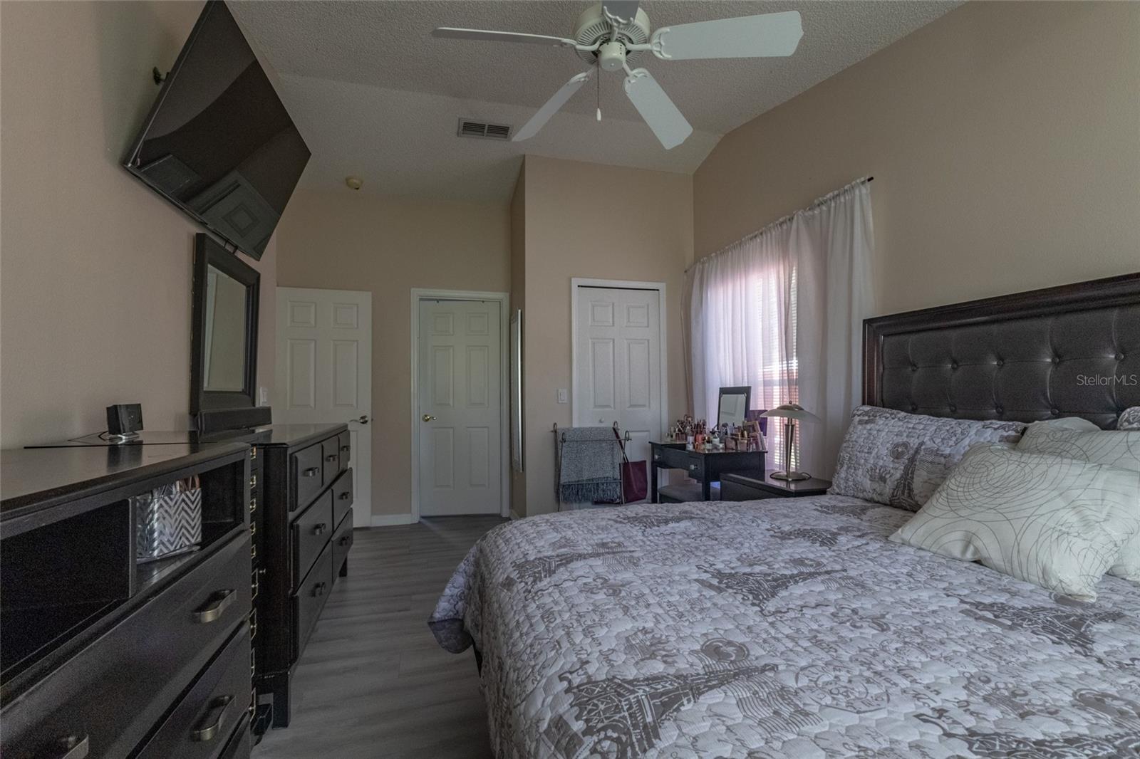 14 Ethel Ln Property Photo 11