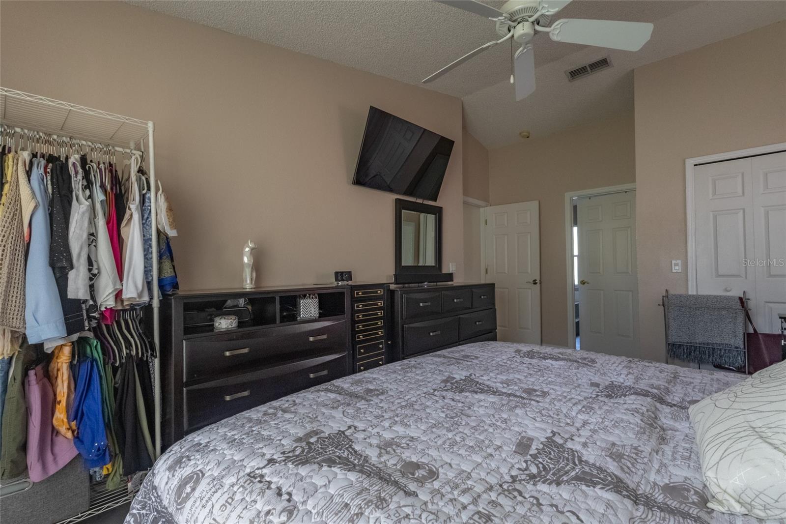 14 Ethel Ln Property Photo 12