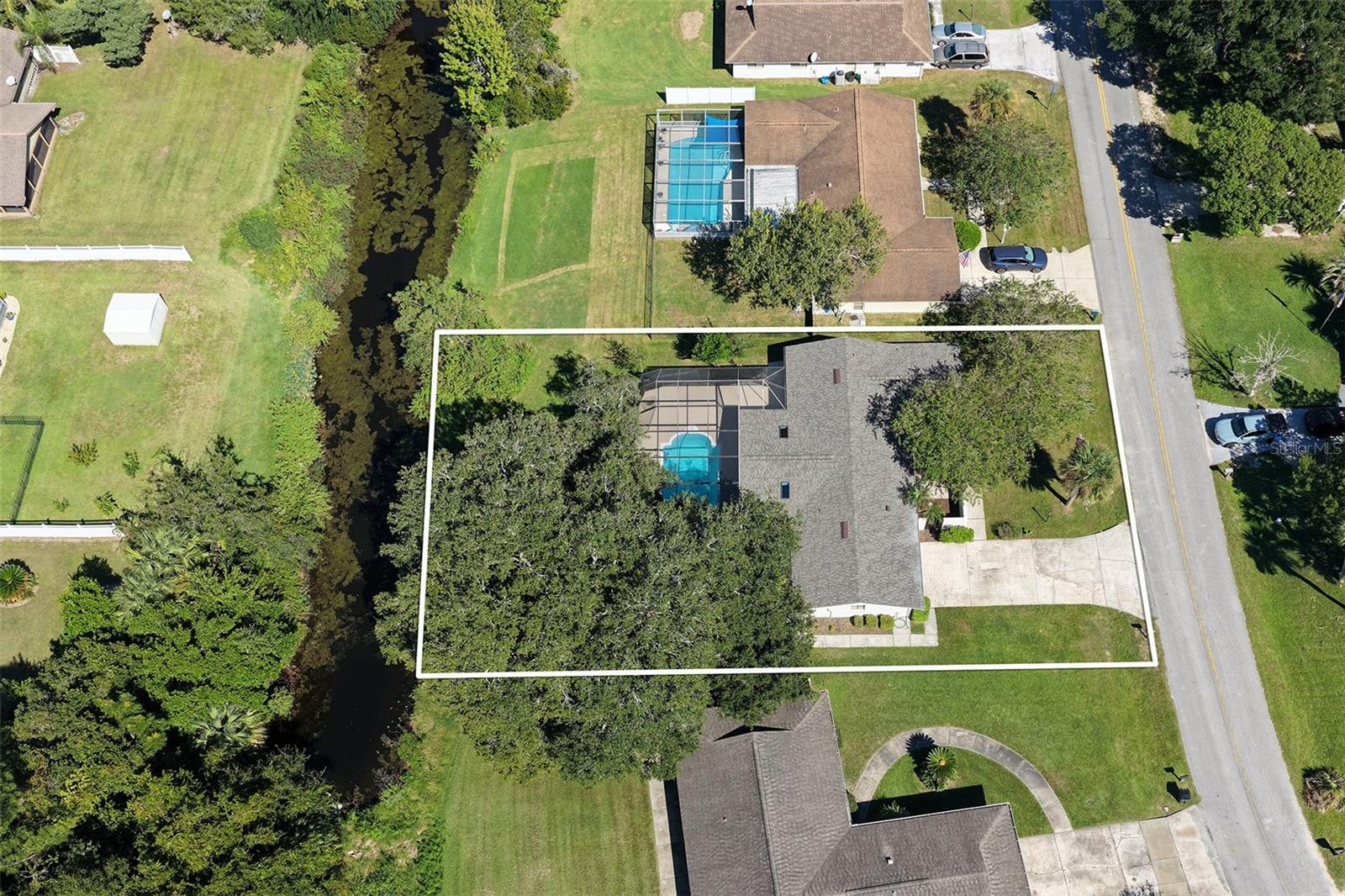 83 Farragut Dr Property Photo 11