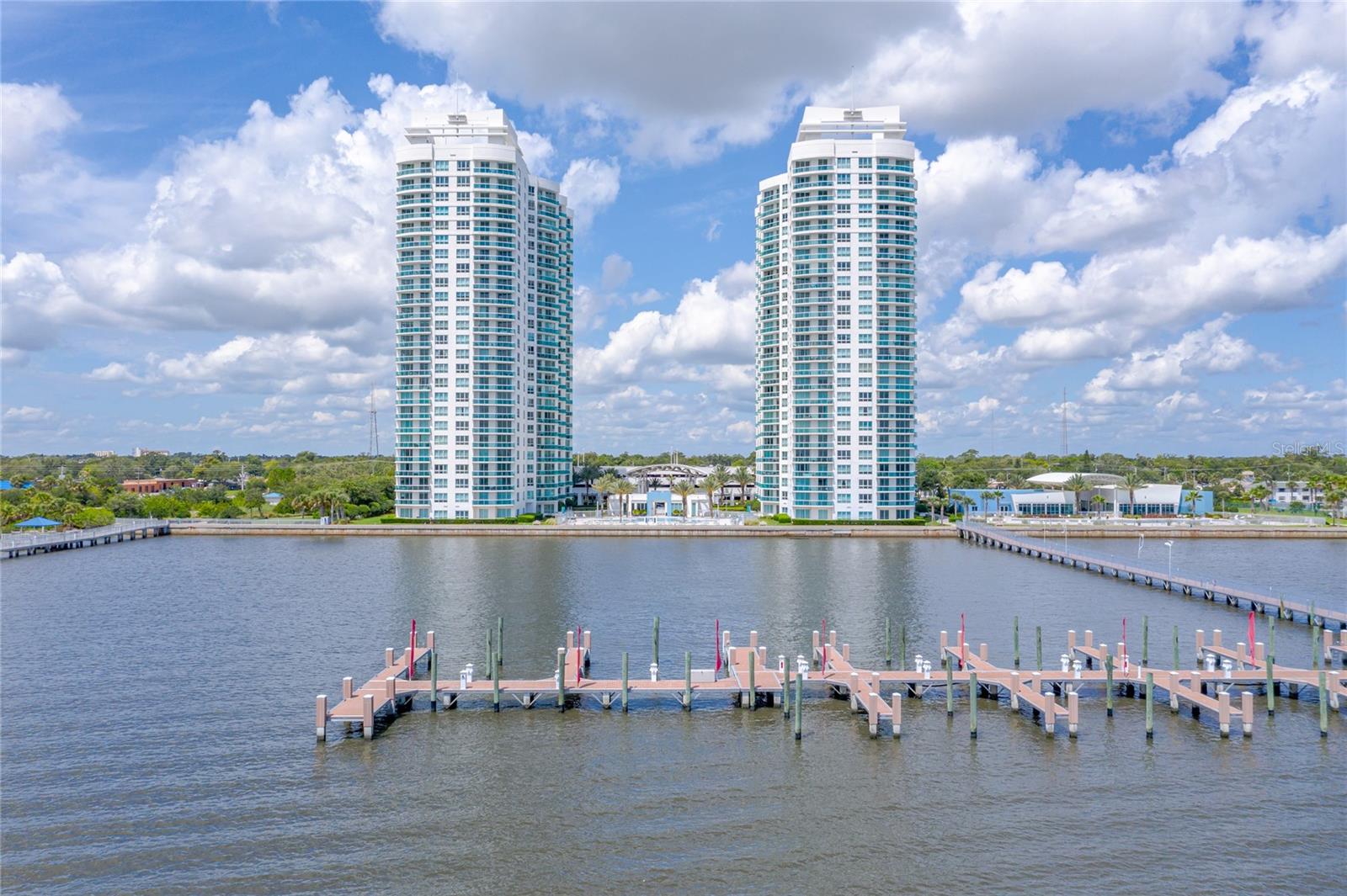 231 Riverside Dr #410-1 Property Photo 27