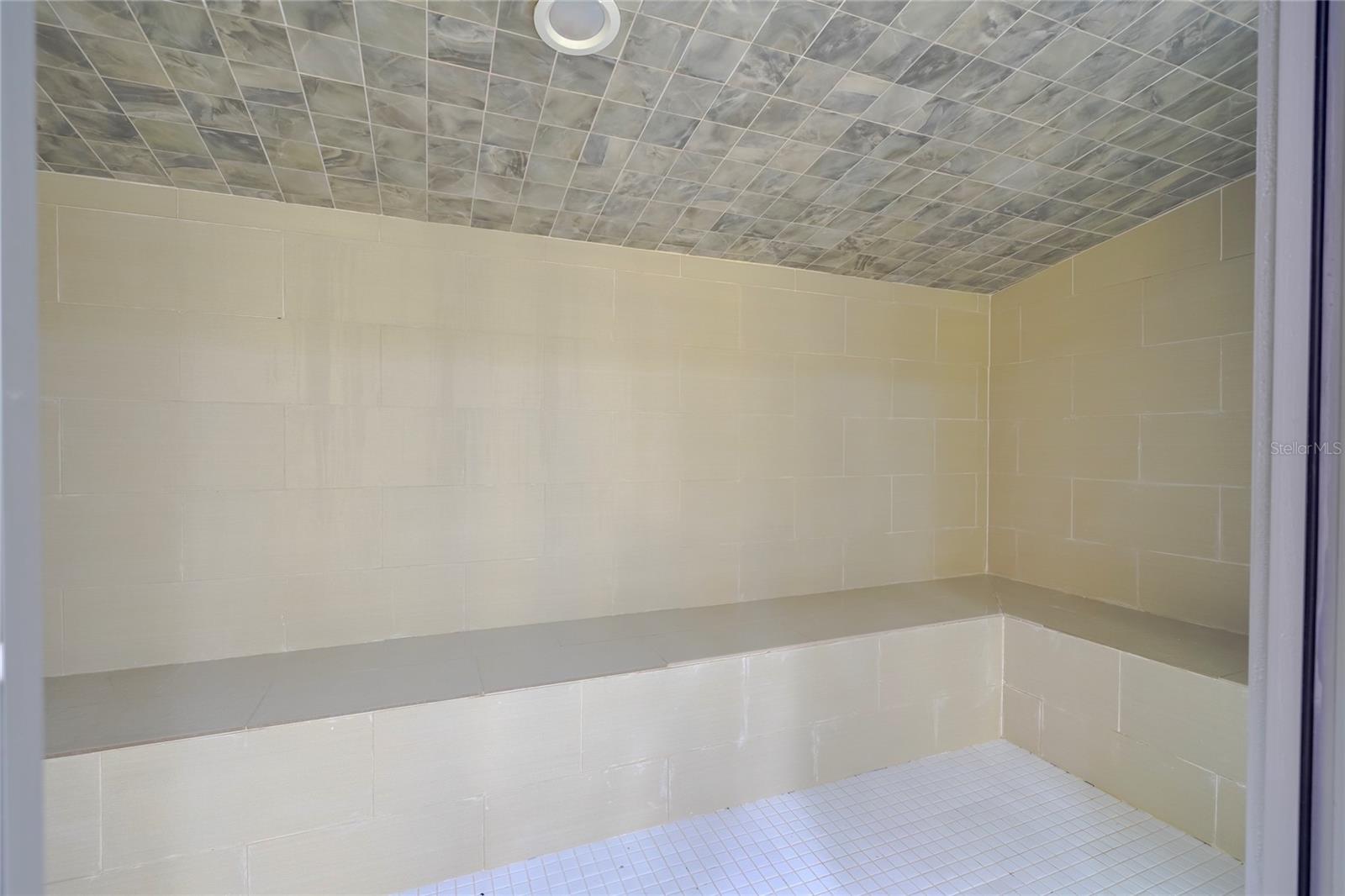231 Riverside Dr #410-1 Property Photo 50