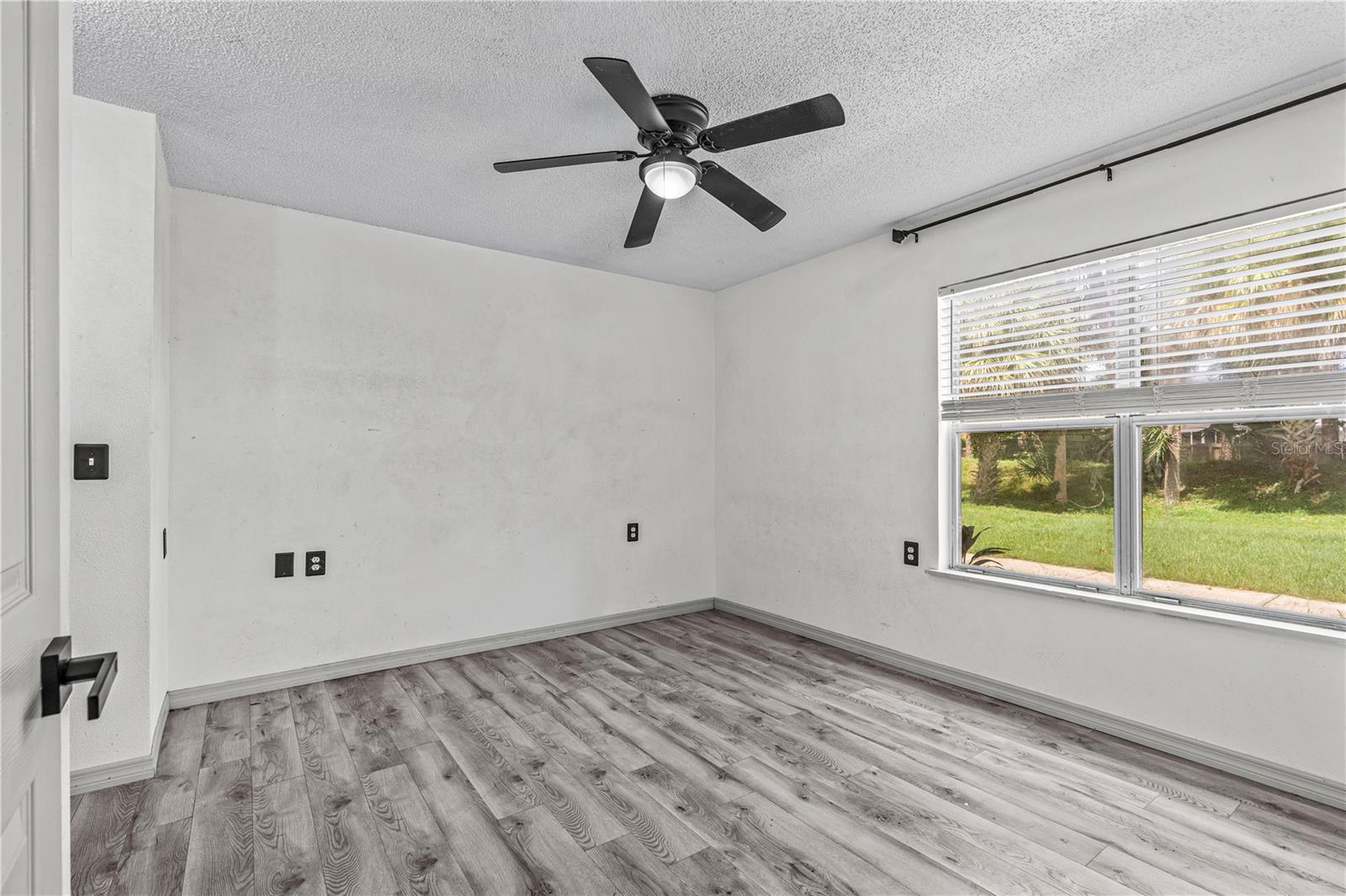 1600 Big Tree Rd #2 Property Photo 16