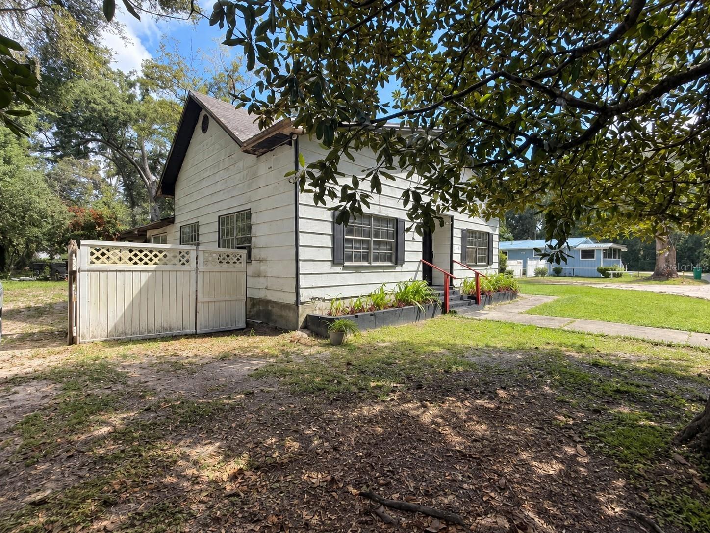 18523 Nw 231st St Property Photo 13
