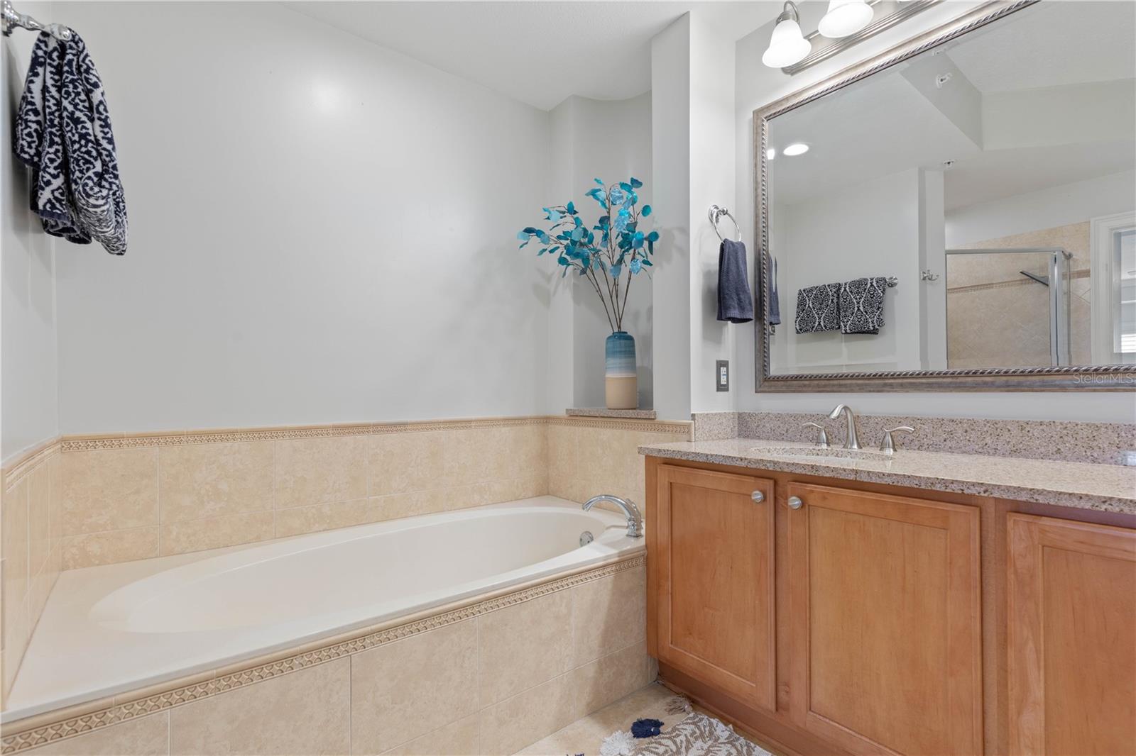 102 Yacht Harbor Dr #567 Property Photo 25