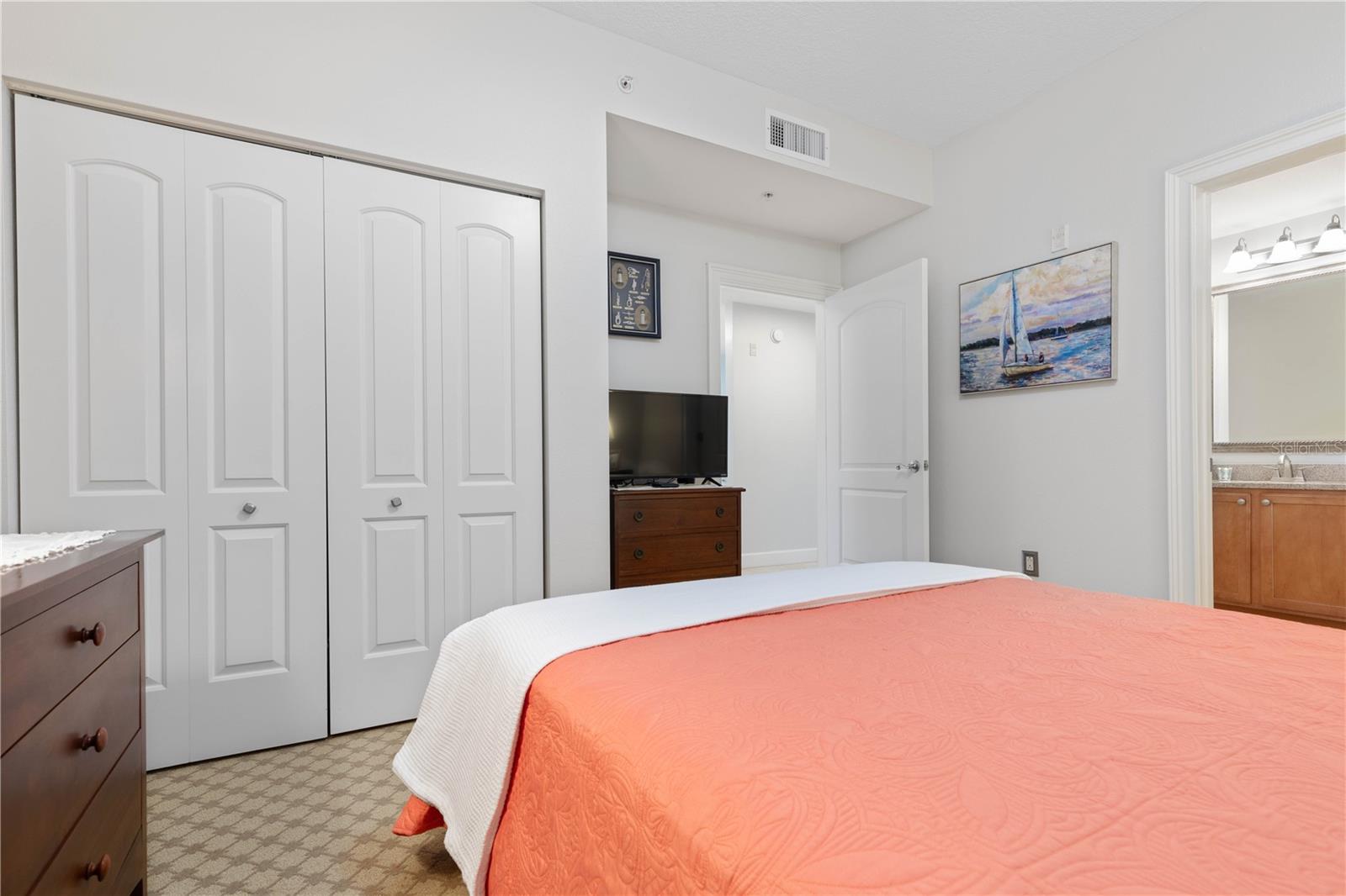 102 Yacht Harbor Dr #567 Property Photo 28