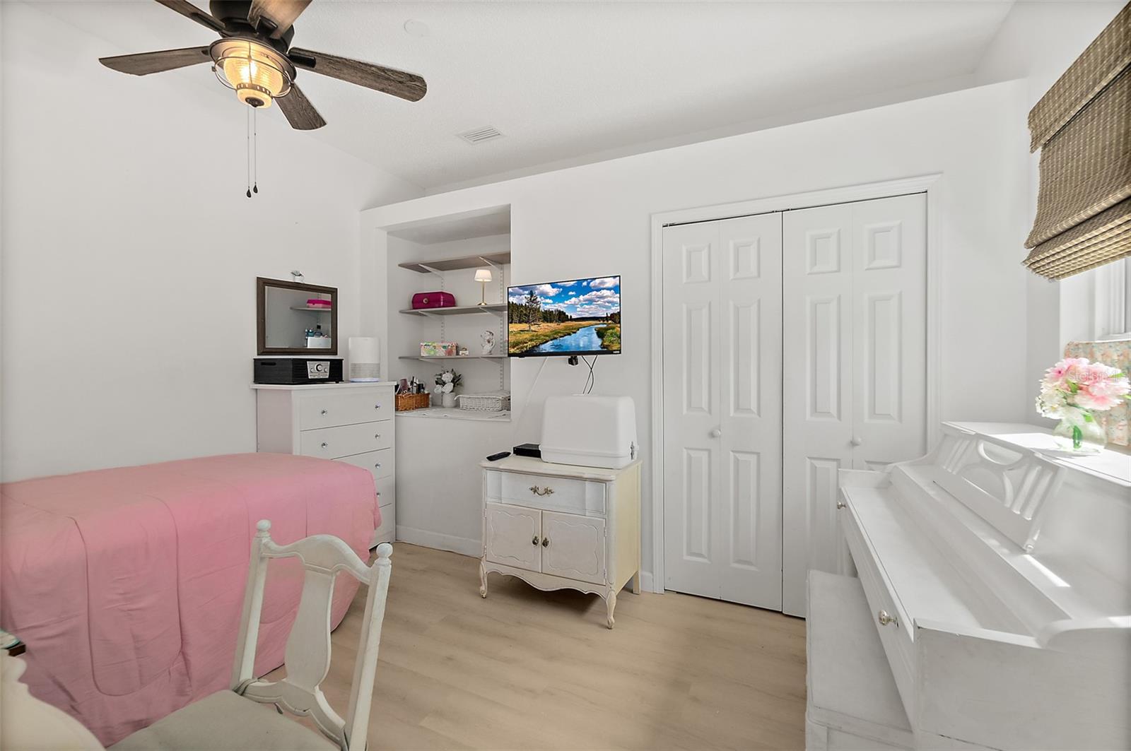 1 Pillory Ln Property Photo 27
