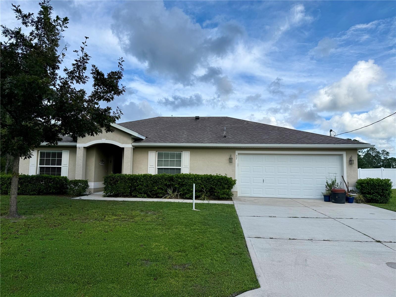 37 RUSSO DR Property Photo 1
