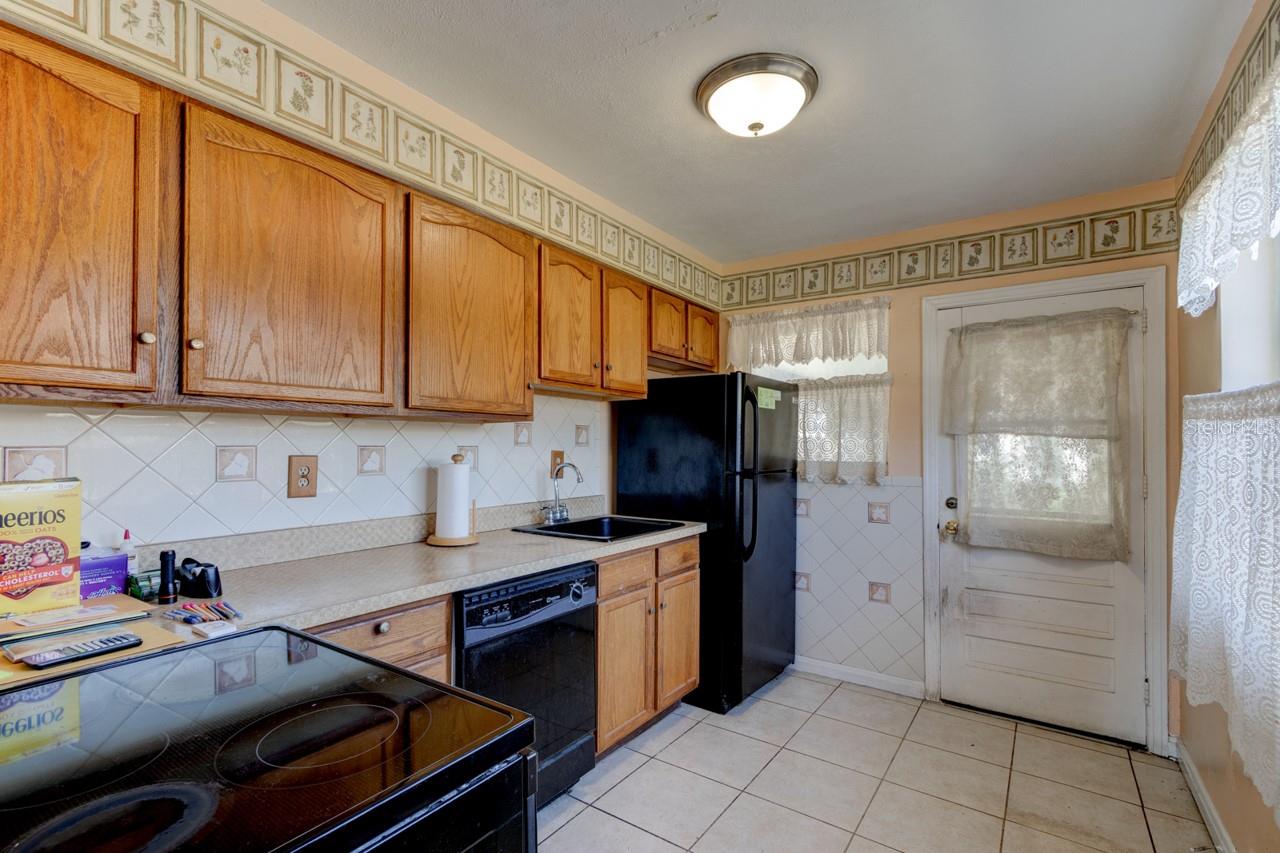 374 Pine Rd Property Photo 5