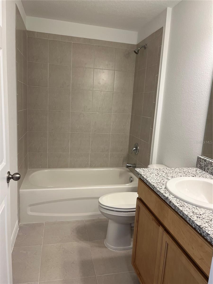 17 Freneau Ln #a Property Photo 10