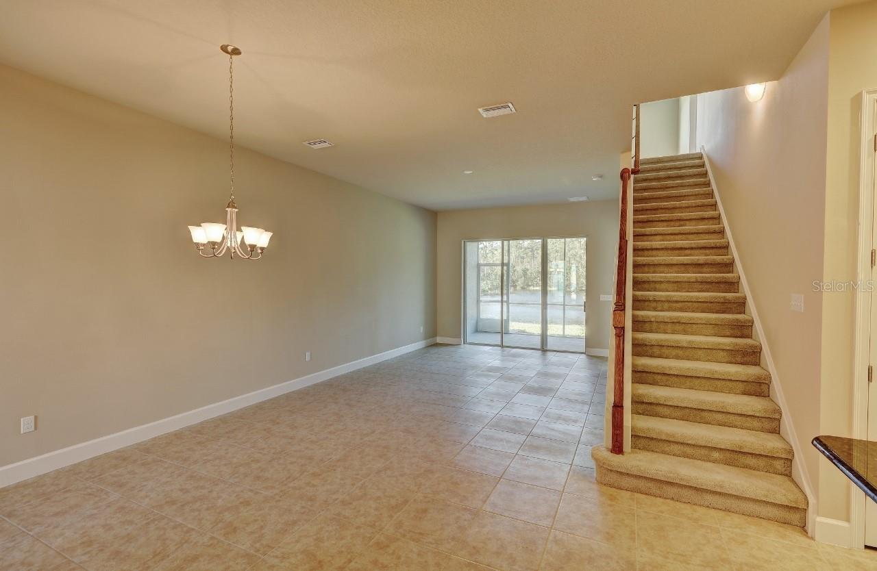 785 Aldenham Ln Property Photo 7