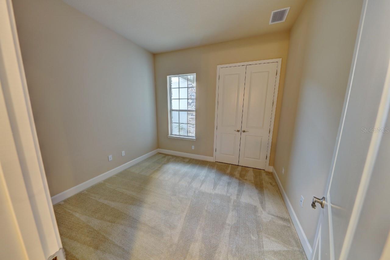 785 Aldenham Ln Property Photo 13