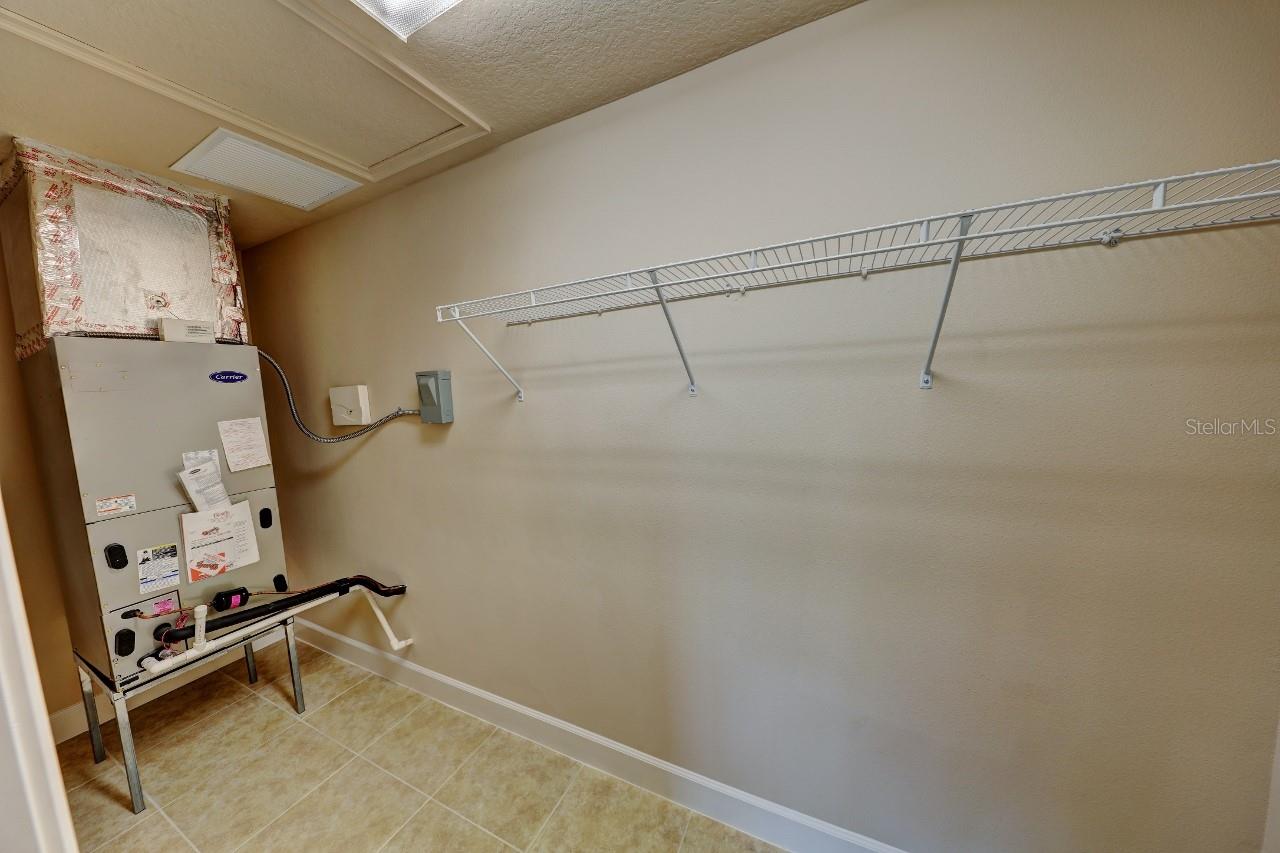 785 Aldenham Ln Property Photo 31
