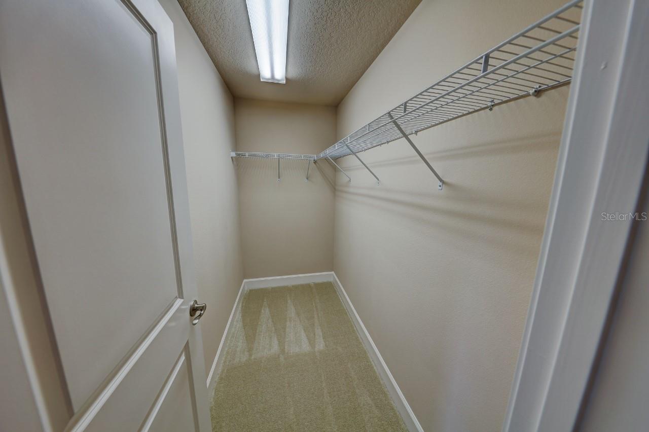 785 Aldenham Ln Property Photo 36