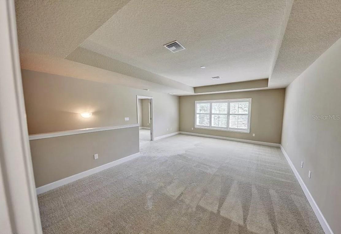 814 Aldenham Ln Property Photo 3