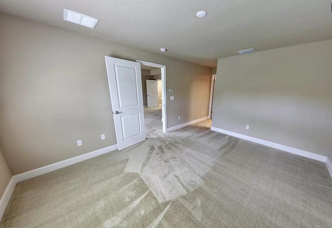 814 Aldenham Ln Property Photo 4