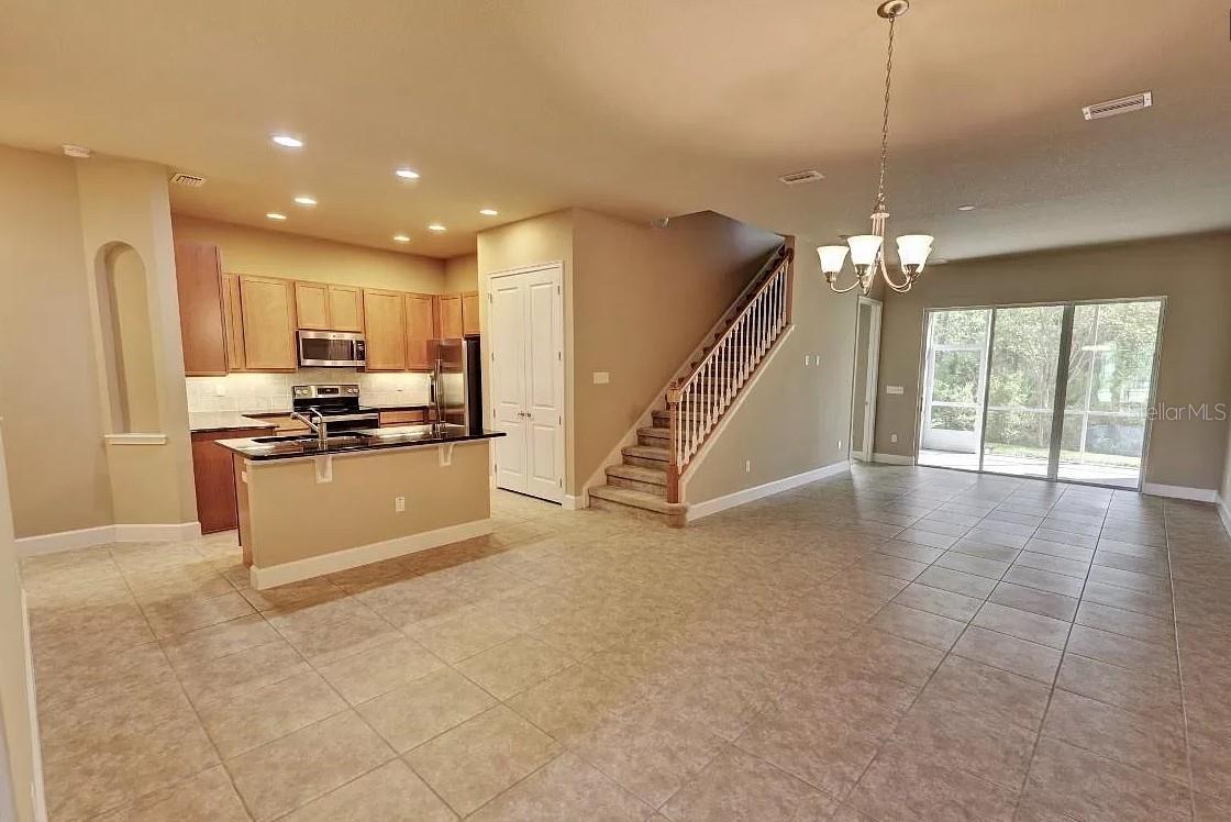 814 Aldenham Ln Property Photo 7