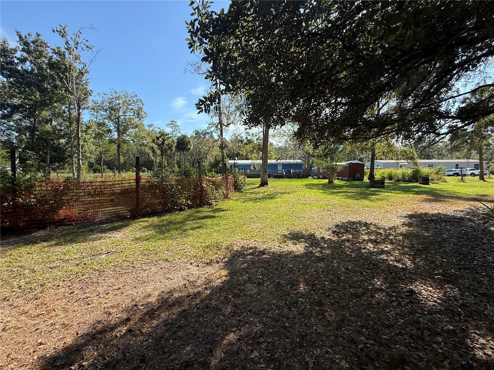 1844 Papaya St Property Photo 27