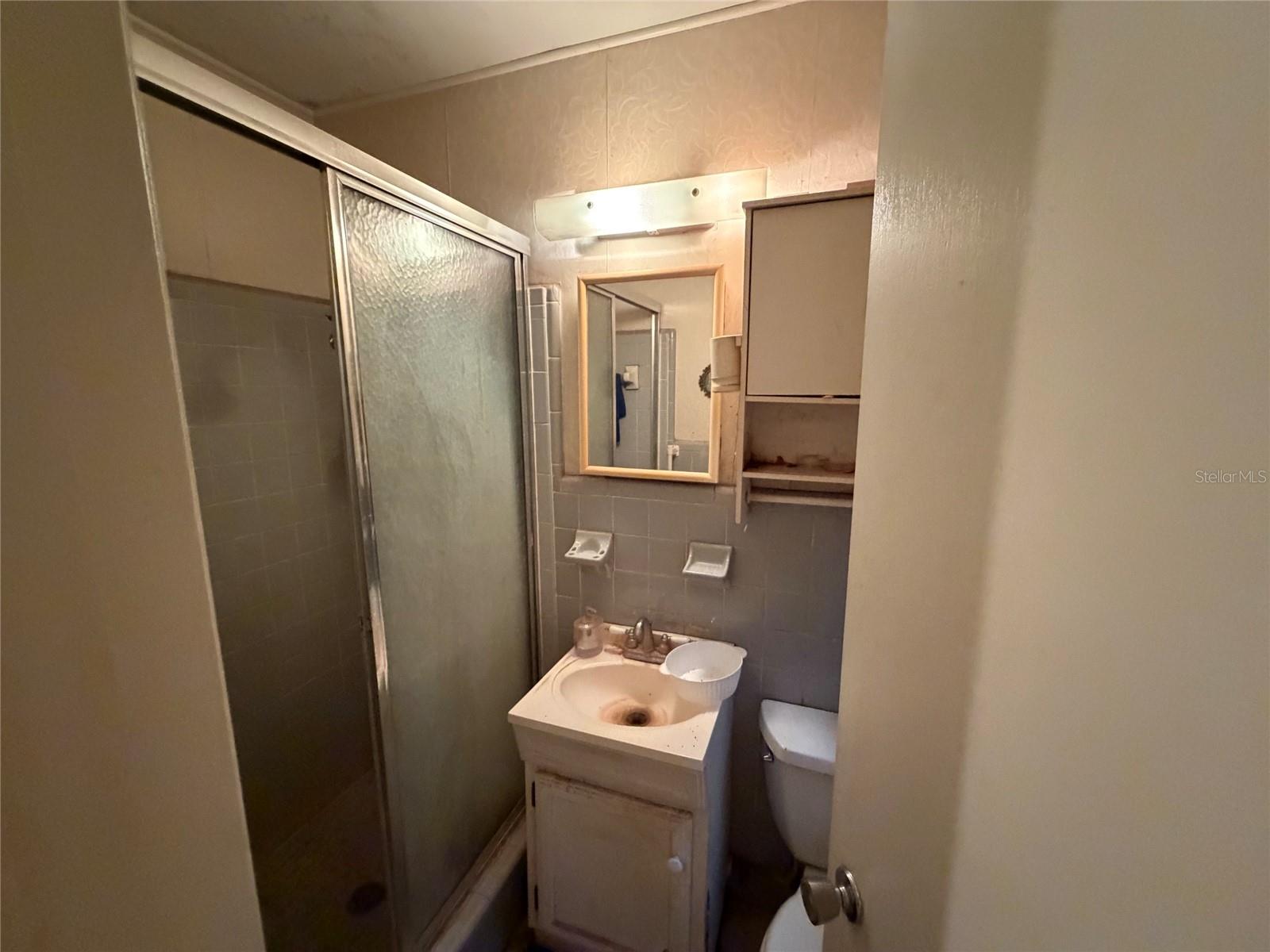 2475 Seaway St Property Photo 16
