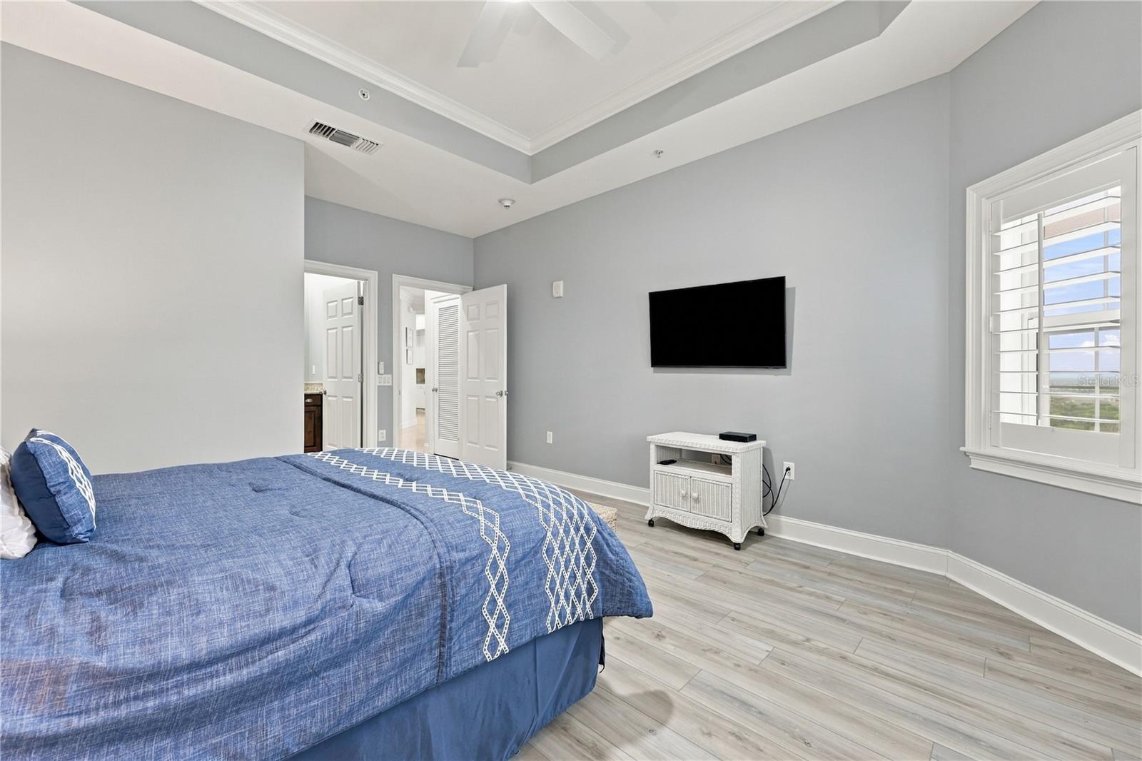 200 Ocean Crest Dr #542 Property Photo 31