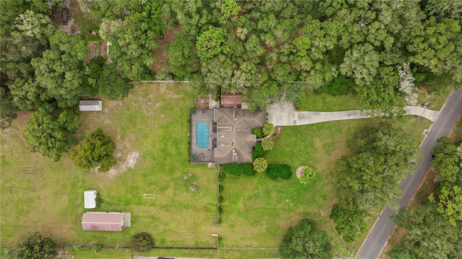 1050 Arthur Moore Dr Property Photo 11