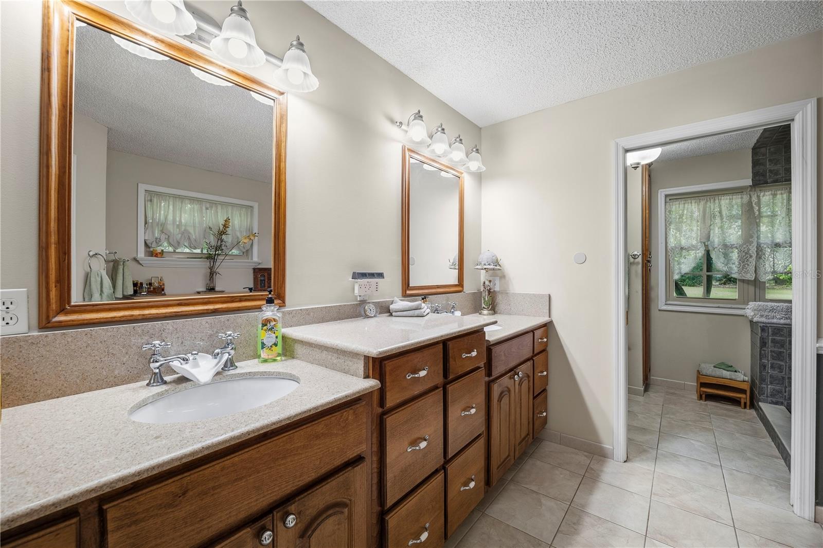 1050 Arthur Moore Dr Property Photo 45