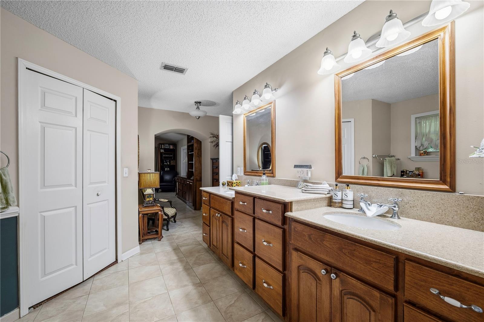 1050 Arthur Moore Dr Property Photo 47