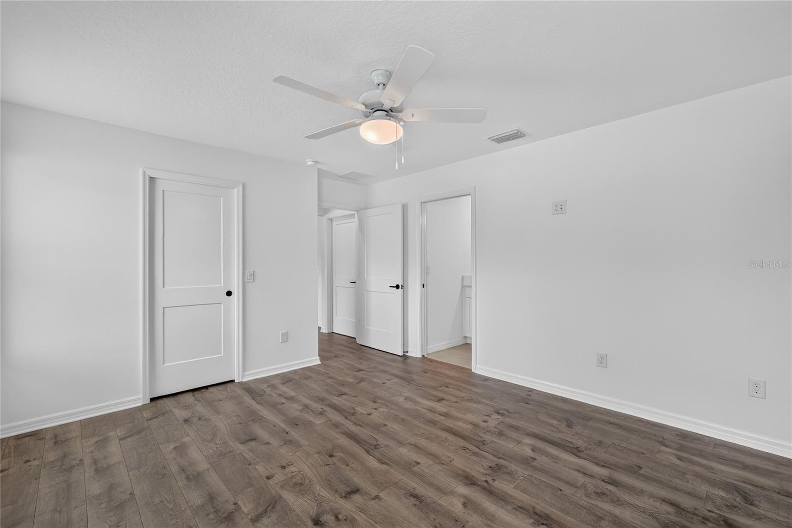 7262 Middleton Dr Property Photo 25