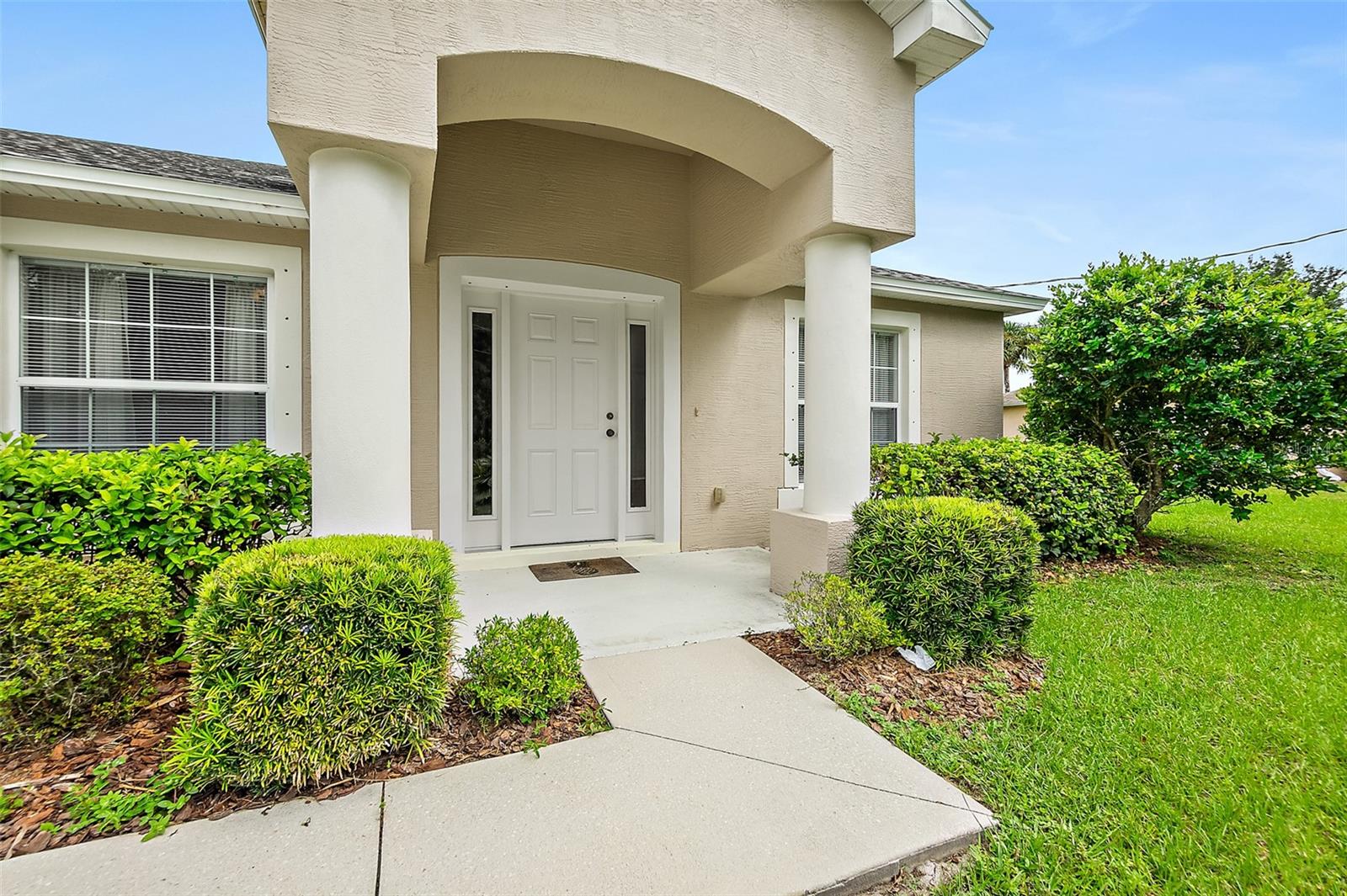 3 Pine Bud Pl Property Photo 2