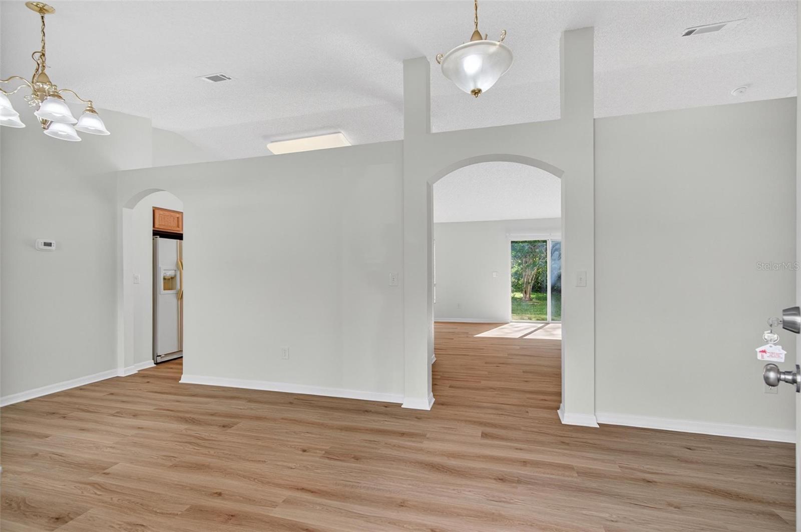 26 Felshire Ln Property Photo 6